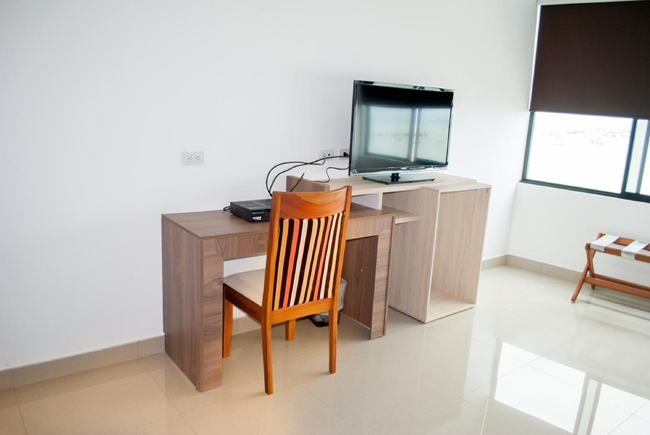 Hotel - Centro Comercial Punta Del Mar ซาลีนาส ห้อง รูปภาพ