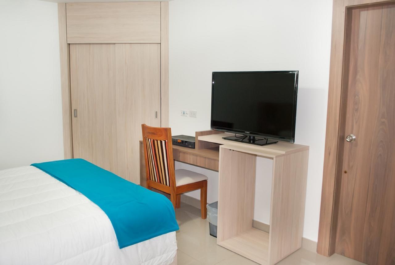 Hotel - Centro Comercial Punta Del Mar ซาลีนาส ห้อง รูปภาพ
