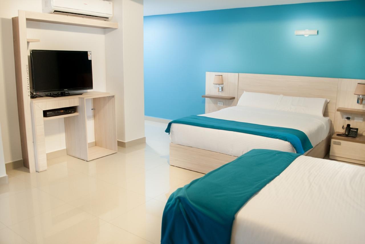 Hotel - Centro Comercial Punta Del Mar ซาลีนาส ภายนอก รูปภาพ
