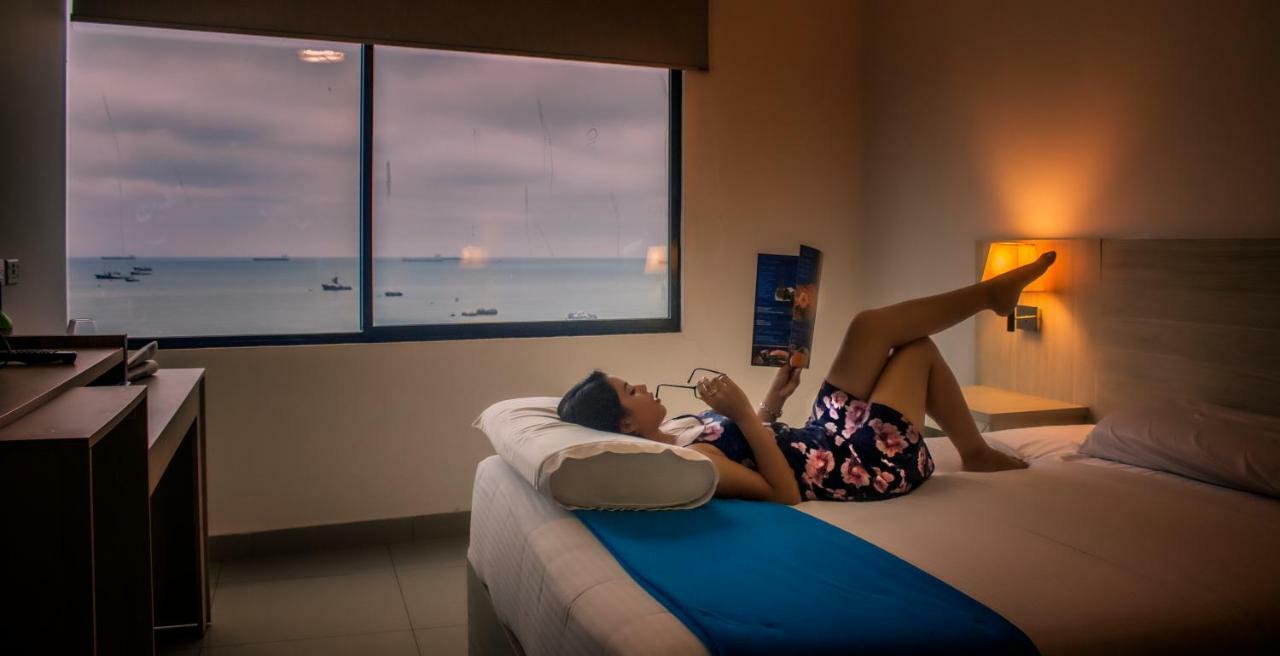 Hotel - Centro Comercial Punta Del Mar ซาลีนาส ภายนอก รูปภาพ